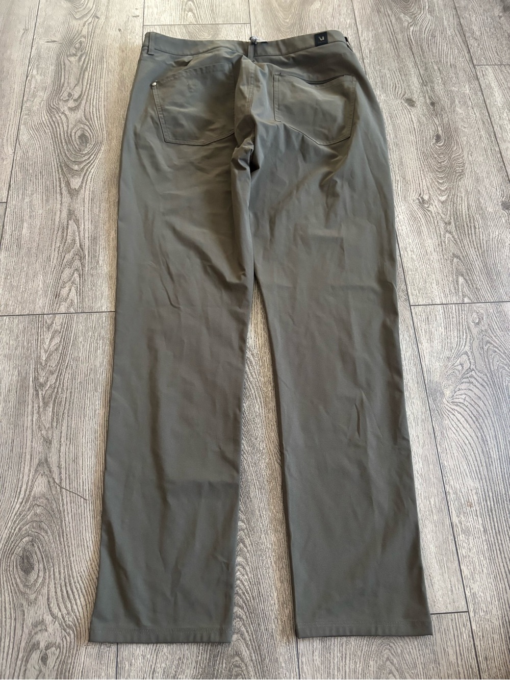 Vuori Men's Olive Performance Pants - Picture 2 of 4